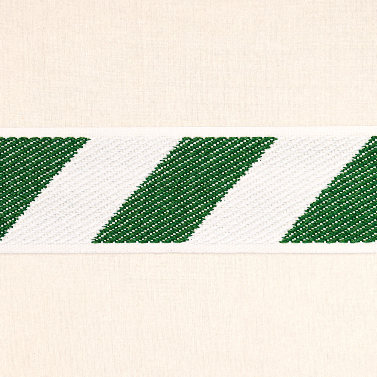 AIRMAIL I INDOOR/OUTDOOR TAPE GREEN AND IVORY