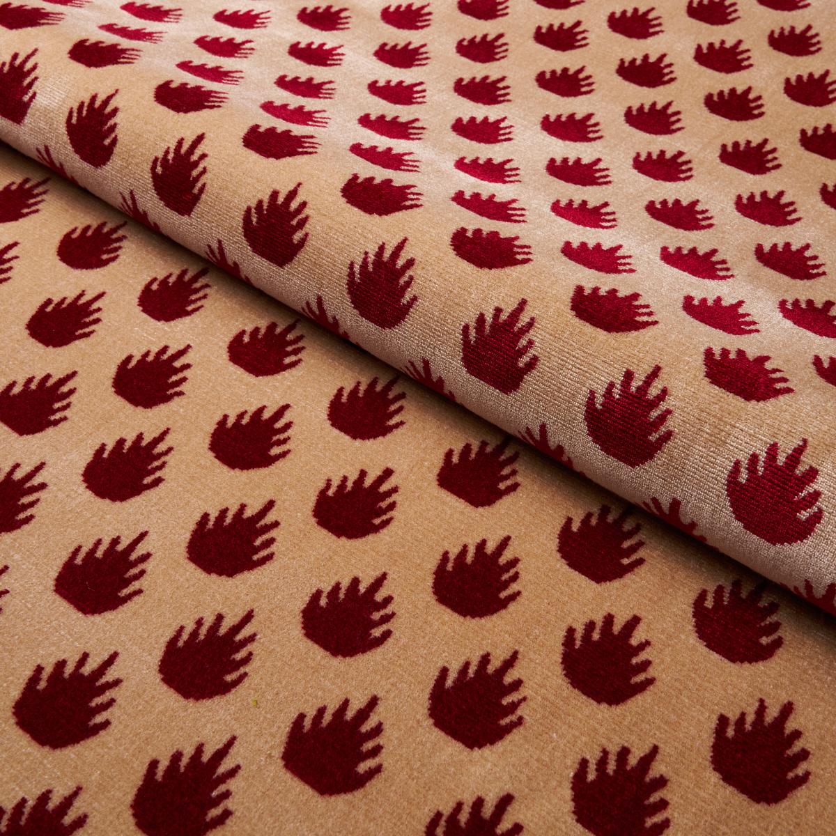 CORONATION VELVET GARNET