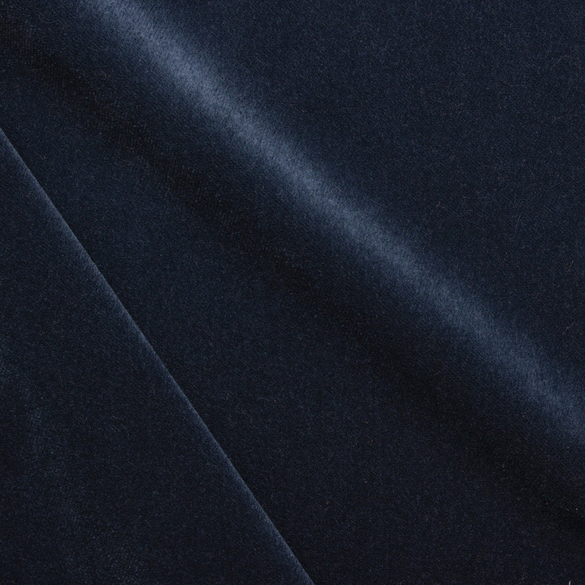 Smitten Velvet-Eclipse